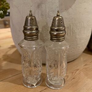 Fifth Avenue Crystal Salt and Pepper Shakers Portico Pattern